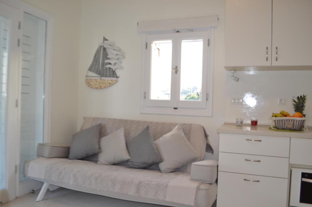 Jb Villa (Adults Only) Месария Екстериор снимка